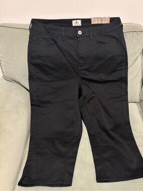 Penningtons Black Capri Jeans